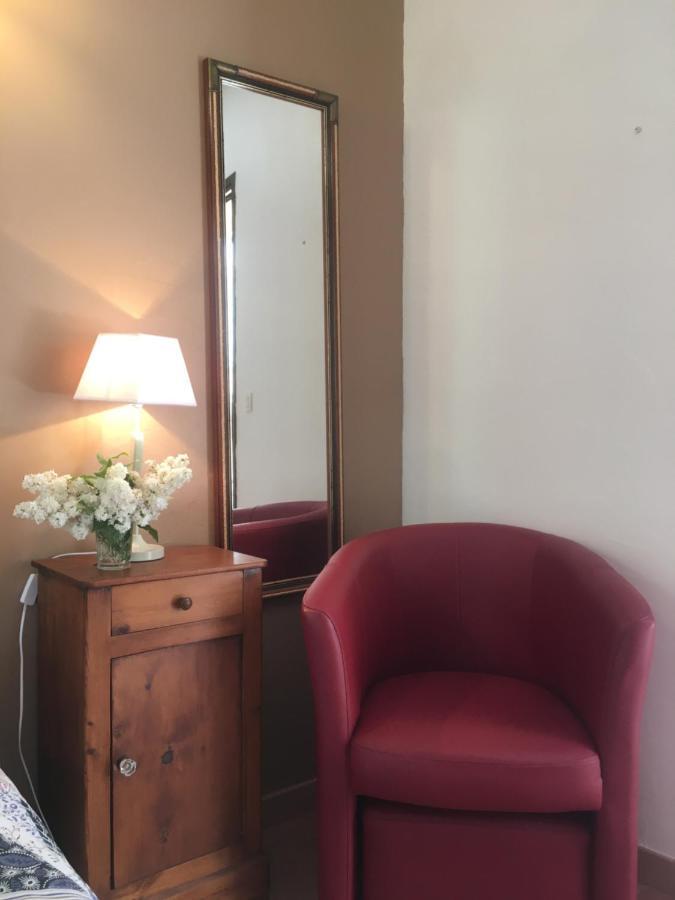 La Ferme De Valauris Bed & Breakfast Sisteron Luaran gambar