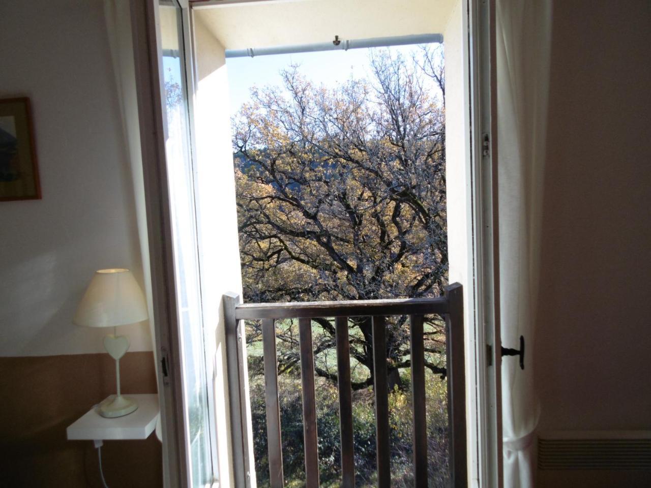 La Ferme De Valauris Bed & Breakfast Sisteron Luaran gambar